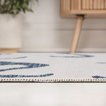 Liana Casual Coastal Flamingos Two-tone Indoor/Outdoor Area Rug